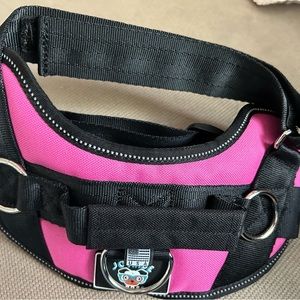 Joyride Harness in size medium